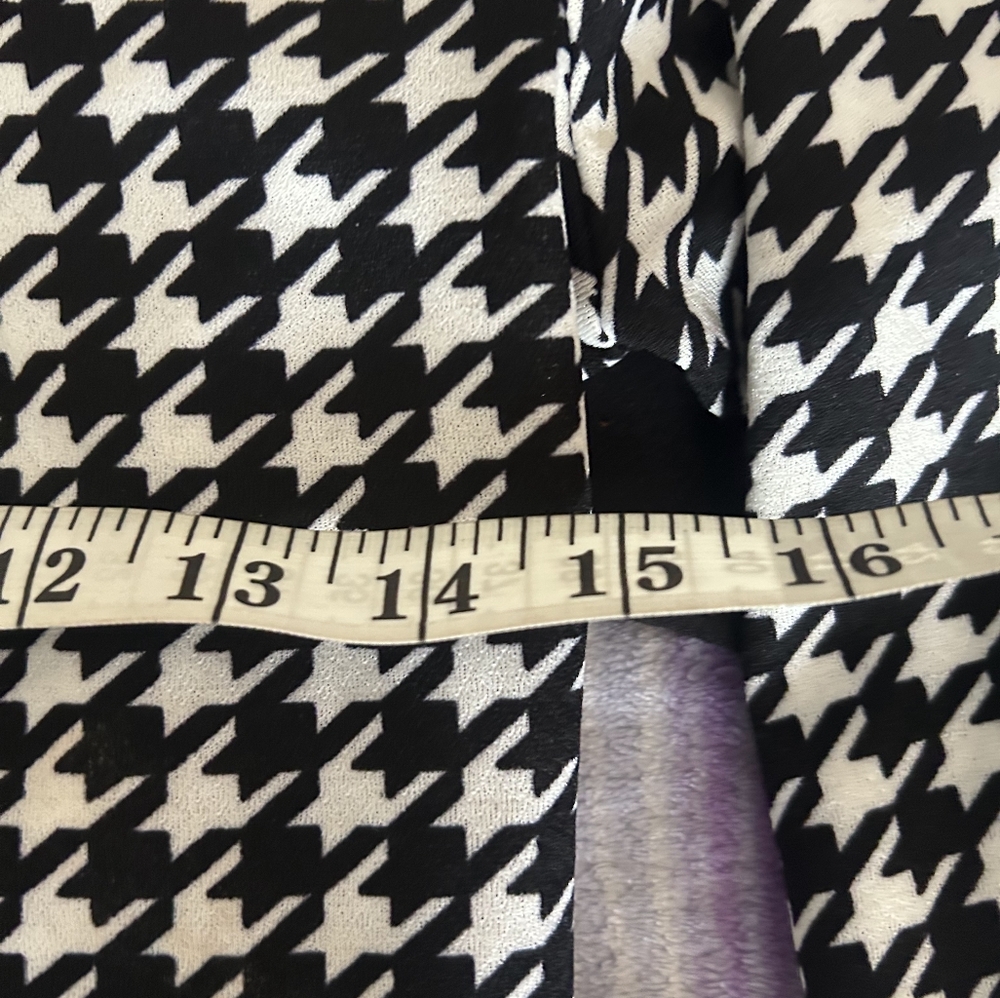 Chic Houndstooth Button-Down Dress Larfe - image 5